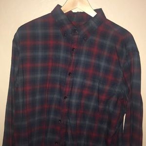 Uniqlo casual button down shirt